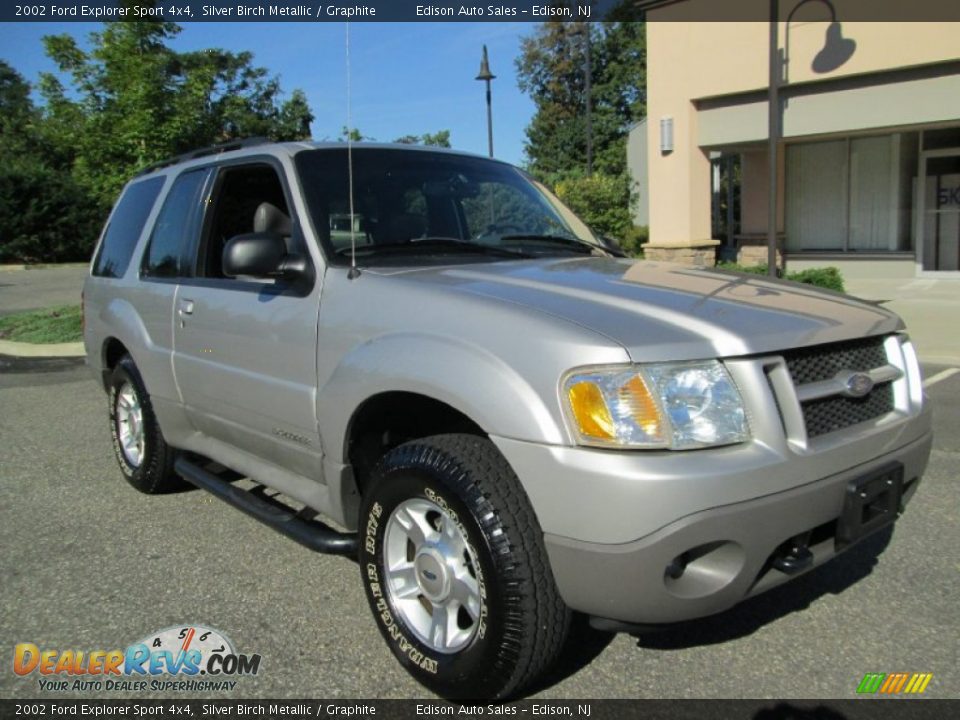 Front 3/4 View of 2002 Ford Explorer Sport 4x4 Photo #11