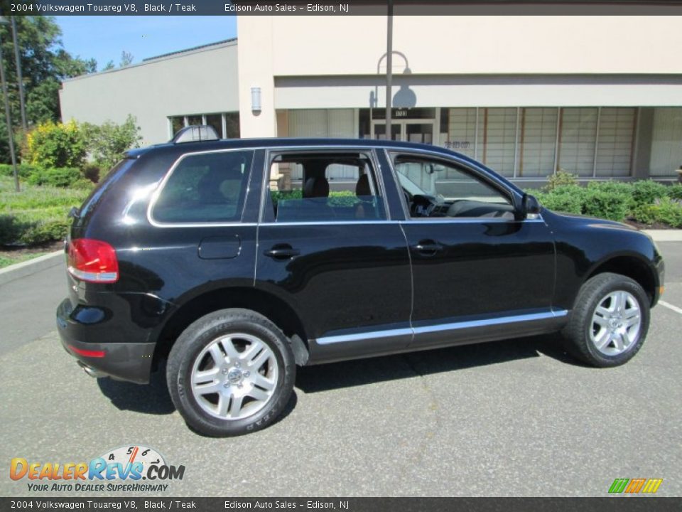 2004 Volkswagen Touareg V8 Black / Teak Photo #8