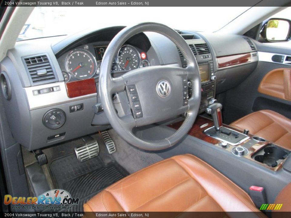 2004 Volkswagen Touareg V8 Black / Teak Photo #15