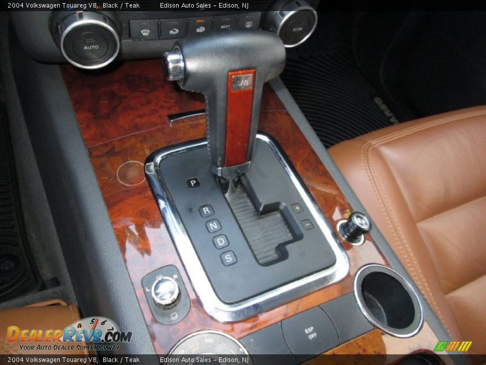 2004 Volkswagen Touareg V8 Black / Teak Photo #21