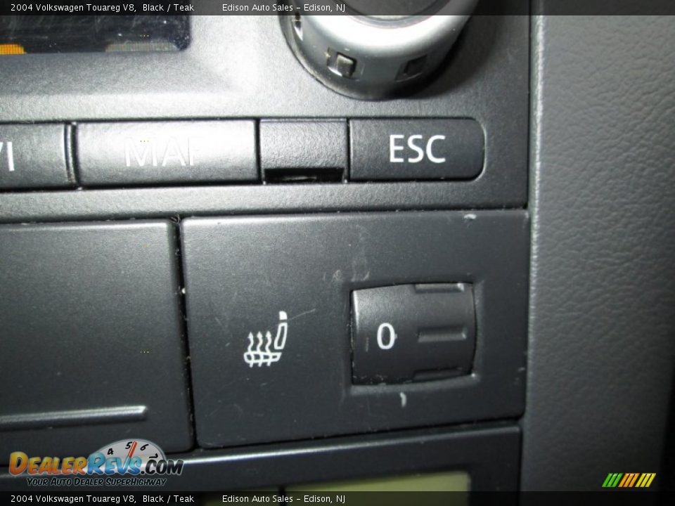 2004 Volkswagen Touareg V8 Black / Teak Photo #23