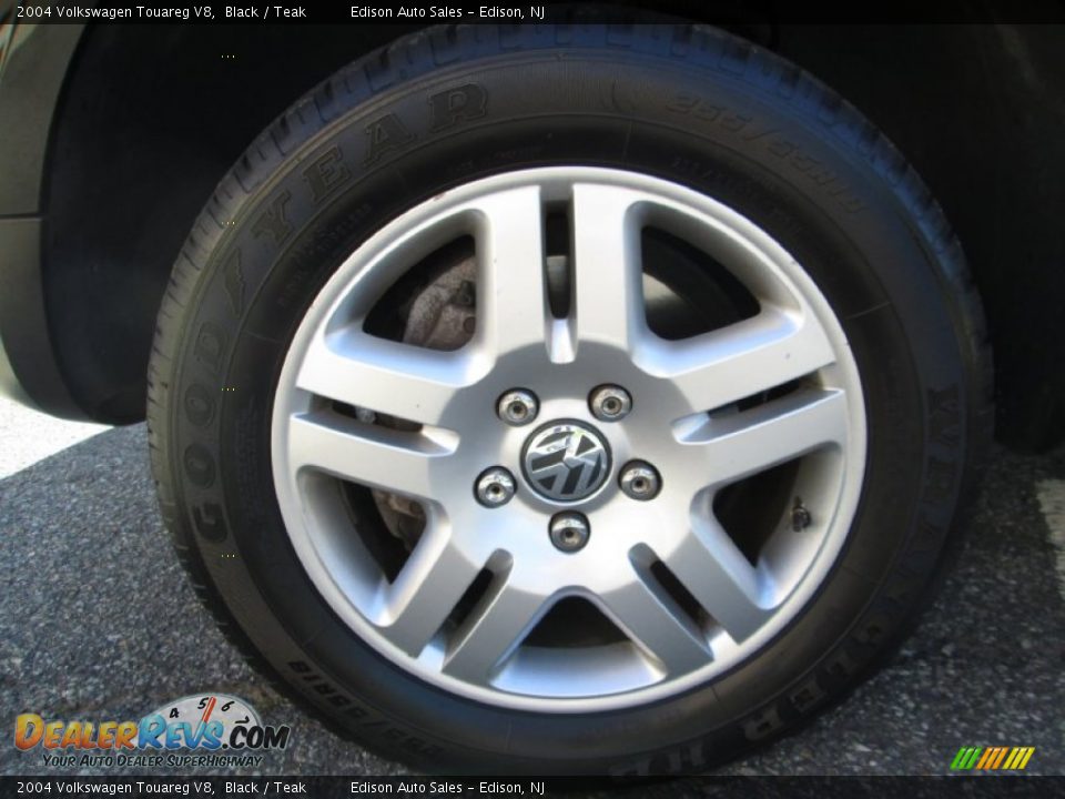 2004 Volkswagen Touareg V8 Black / Teak Photo #34