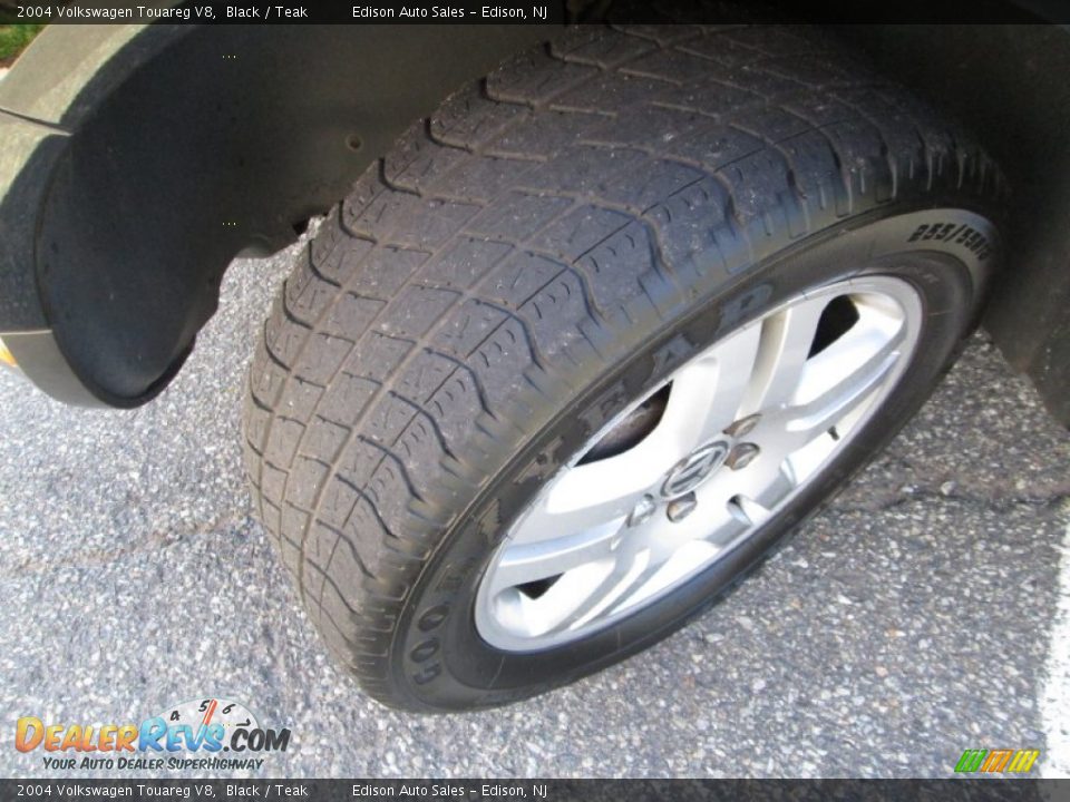 2004 Volkswagen Touareg V8 Black / Teak Photo #35