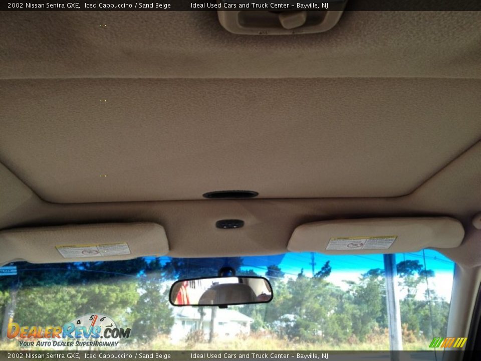 2002 Nissan Sentra GXE Iced Cappuccino / Sand Beige Photo #20