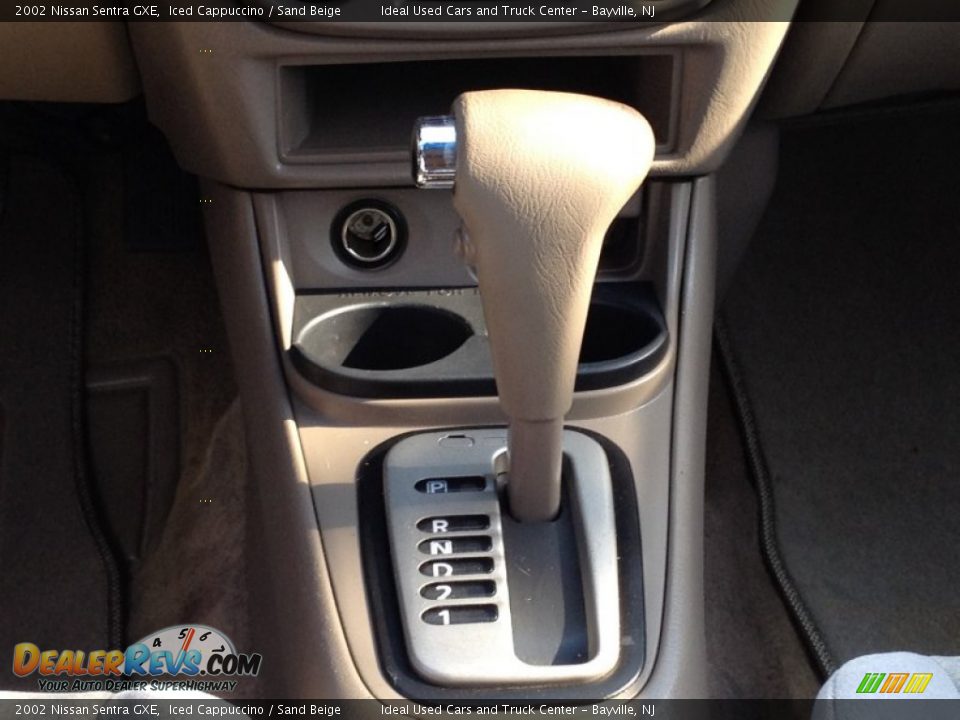 2002 Nissan Sentra GXE Iced Cappuccino / Sand Beige Photo #22