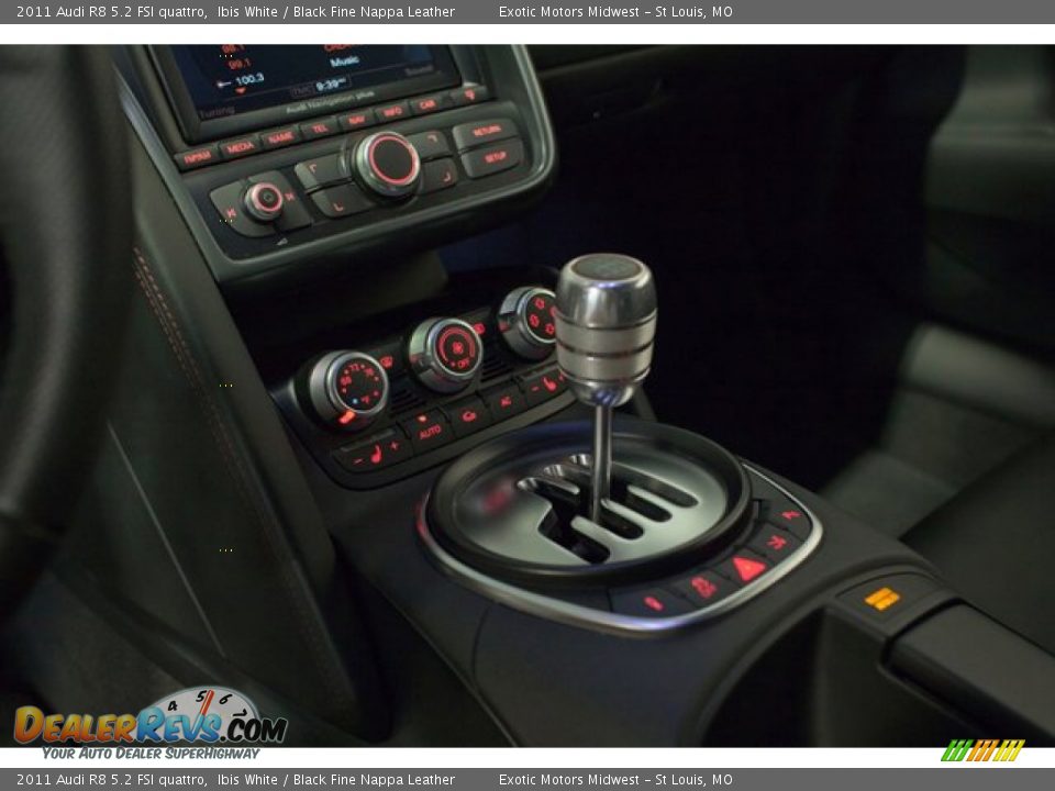 2011 Audi R8 5.2 FSI quattro Shifter Photo #36