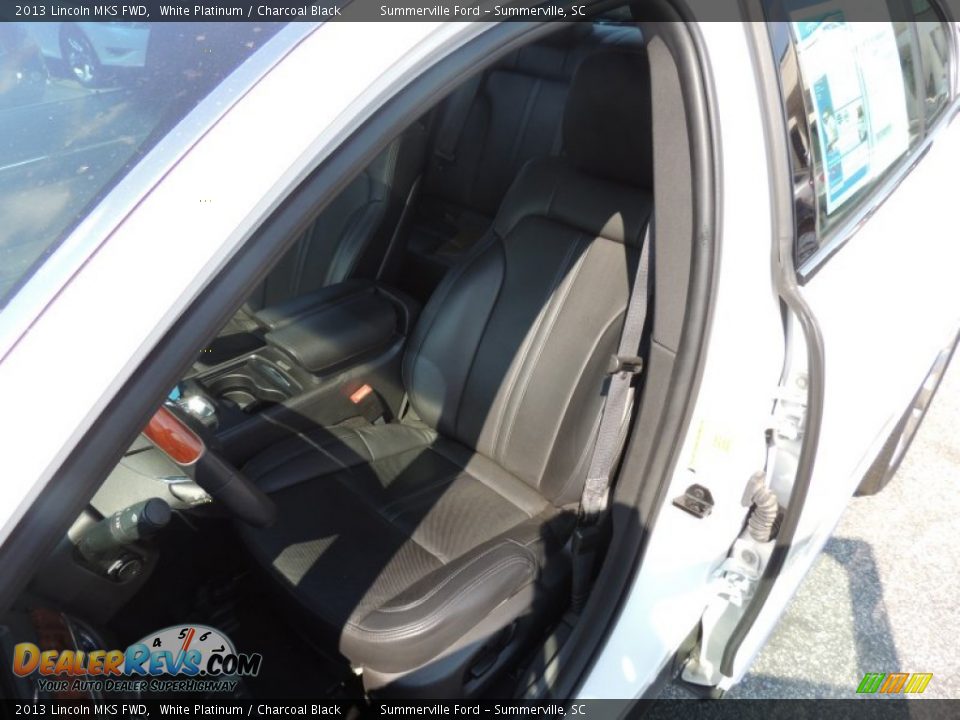 2013 Lincoln MKS FWD White Platinum / Charcoal Black Photo #5