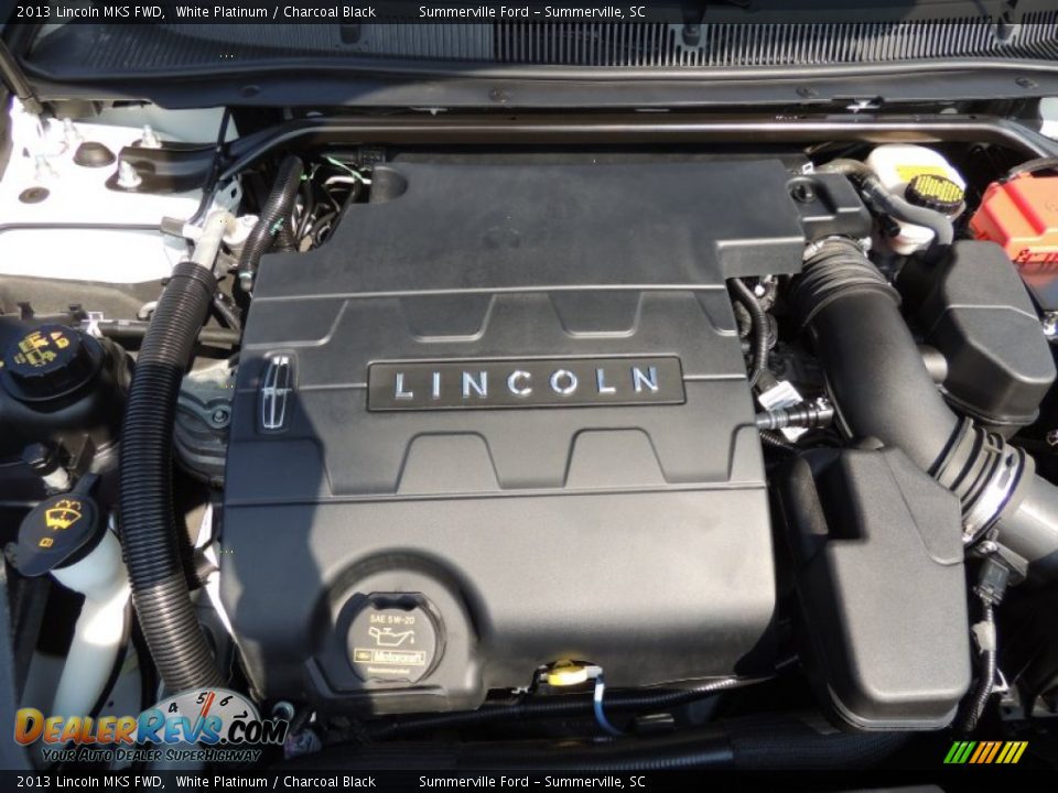2013 Lincoln MKS FWD White Platinum / Charcoal Black Photo #18