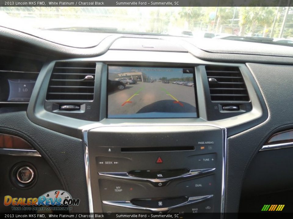 2013 Lincoln MKS FWD White Platinum / Charcoal Black Photo #20