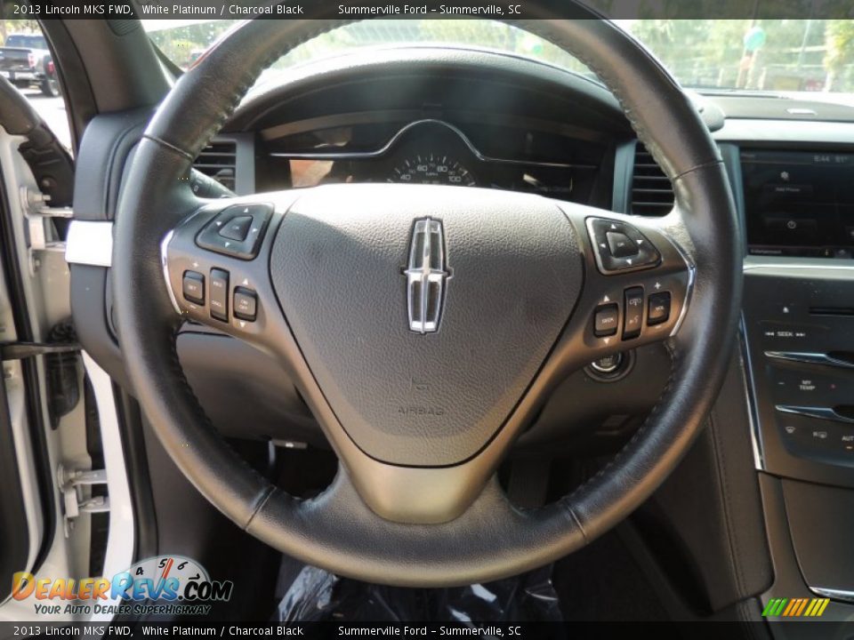 2013 Lincoln MKS FWD White Platinum / Charcoal Black Photo #21