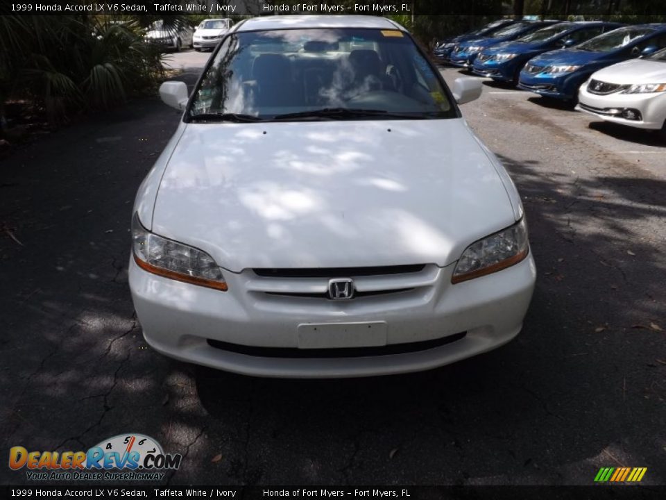 1999 Honda Accord LX V6 Sedan Taffeta White / Ivory Photo #2