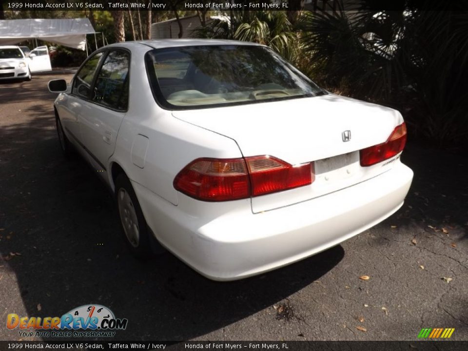 1999 Honda Accord LX V6 Sedan Taffeta White / Ivory Photo #6