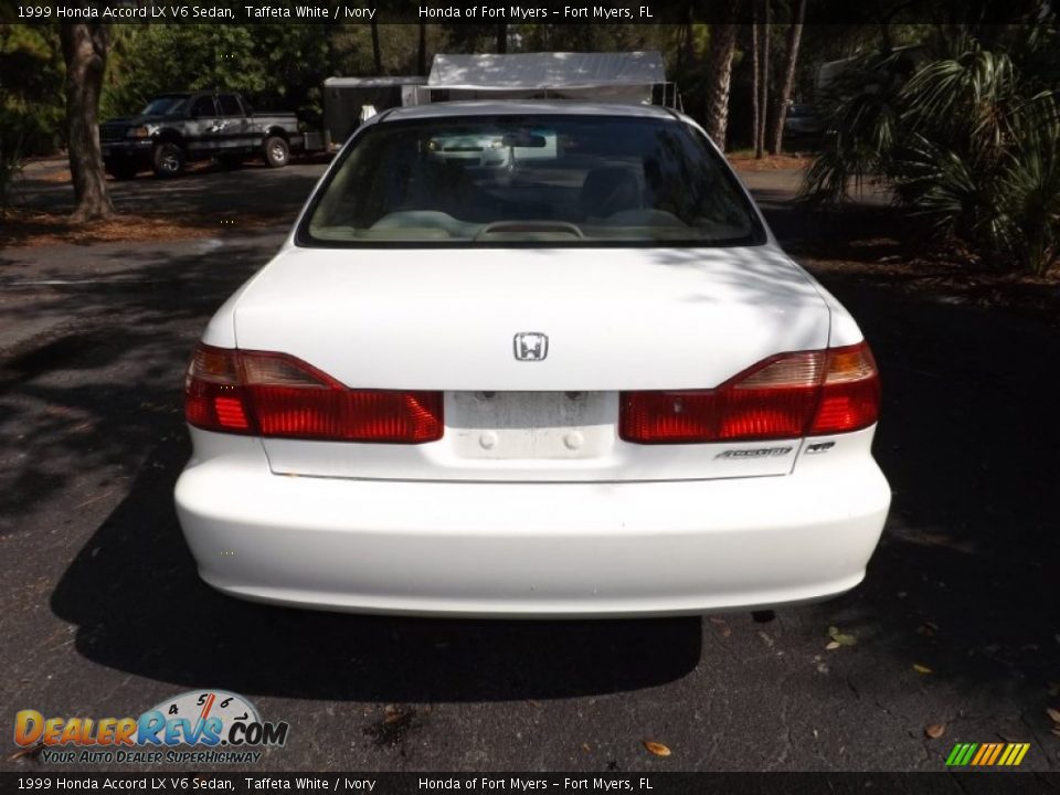 1999 Honda Accord LX V6 Sedan Taffeta White / Ivory Photo #7