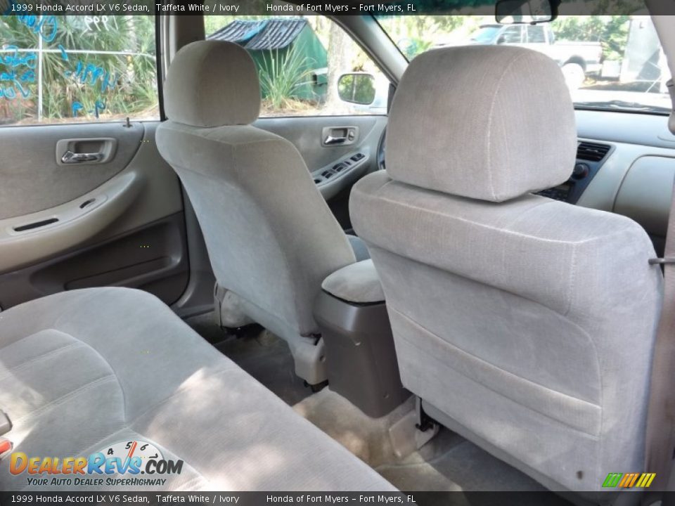 1999 Honda Accord LX V6 Sedan Taffeta White / Ivory Photo #25