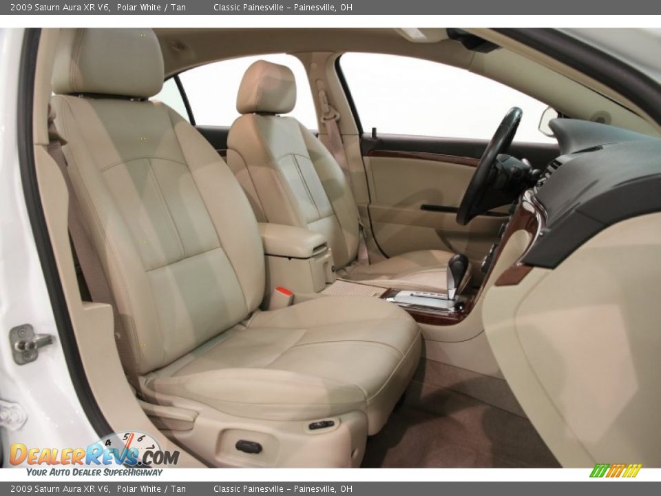 2009 Saturn Aura XR V6 Polar White / Tan Photo #12