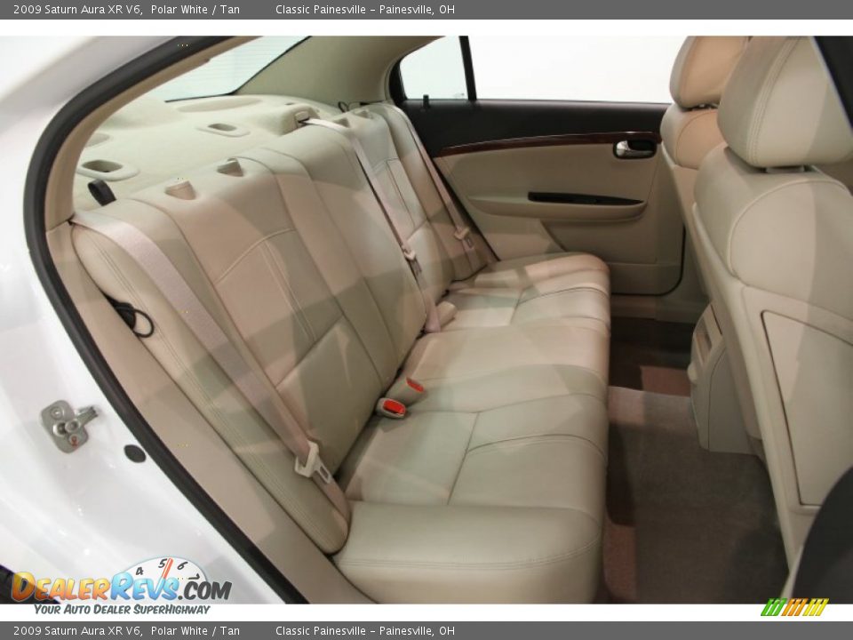 2009 Saturn Aura XR V6 Polar White / Tan Photo #13
