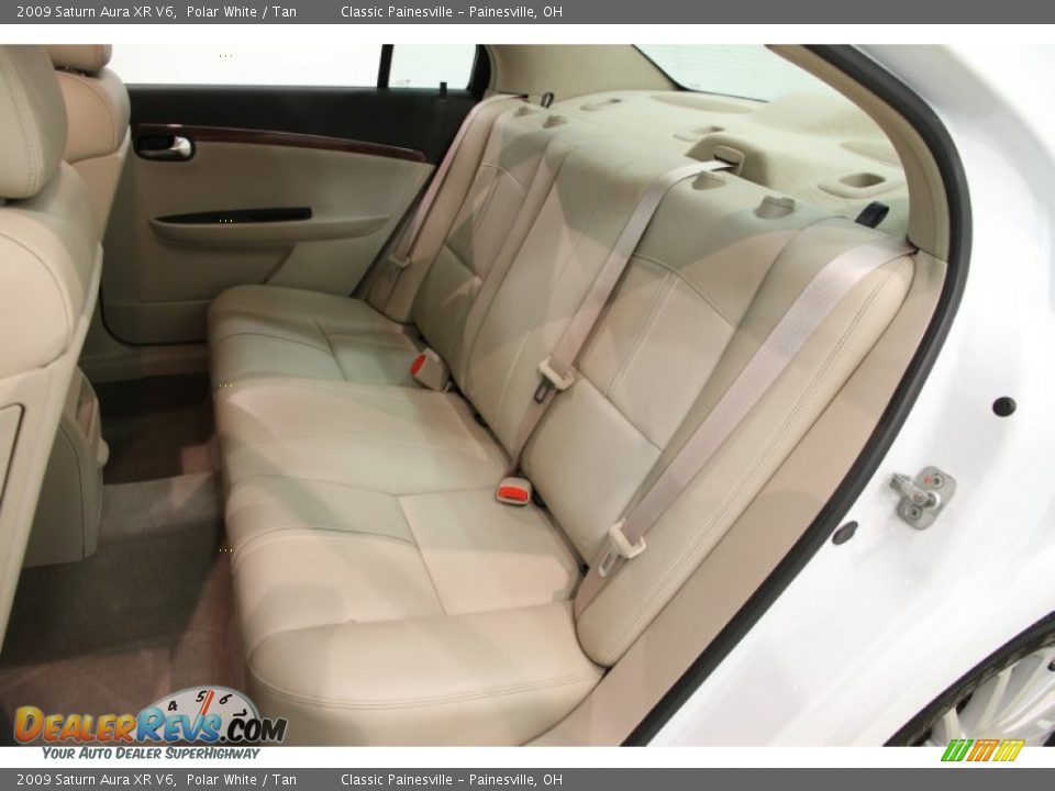 2009 Saturn Aura XR V6 Polar White / Tan Photo #14