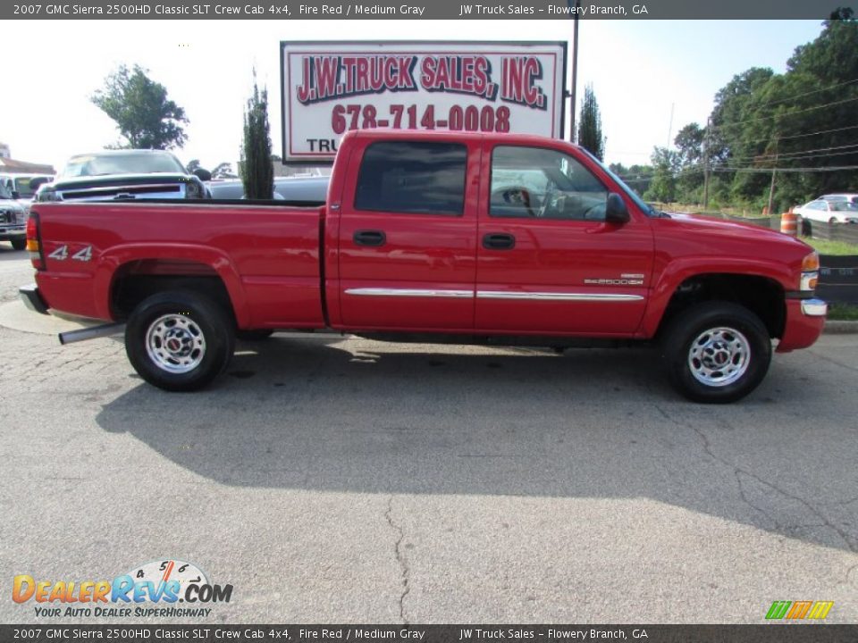 2007 GMC Sierra 2500HD Classic SLT Crew Cab 4x4 Fire Red / Medium Gray Photo #9