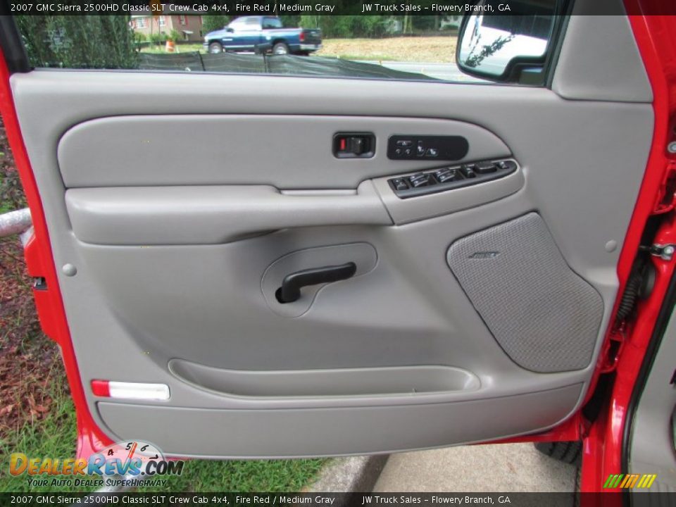 2007 GMC Sierra 2500HD Classic SLT Crew Cab 4x4 Fire Red / Medium Gray Photo #14