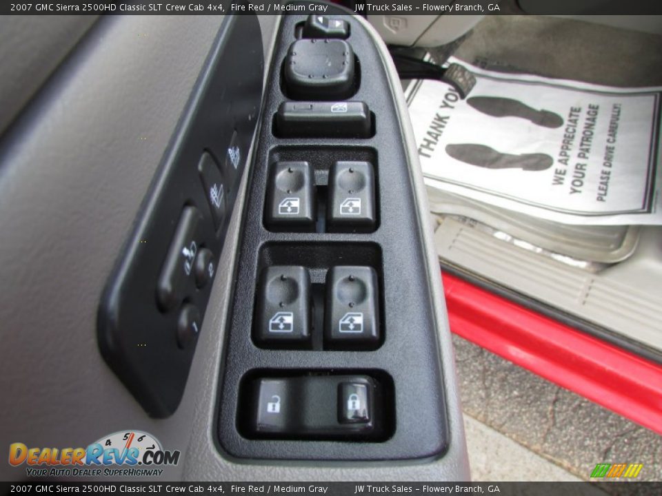 2007 GMC Sierra 2500HD Classic SLT Crew Cab 4x4 Fire Red / Medium Gray Photo #16