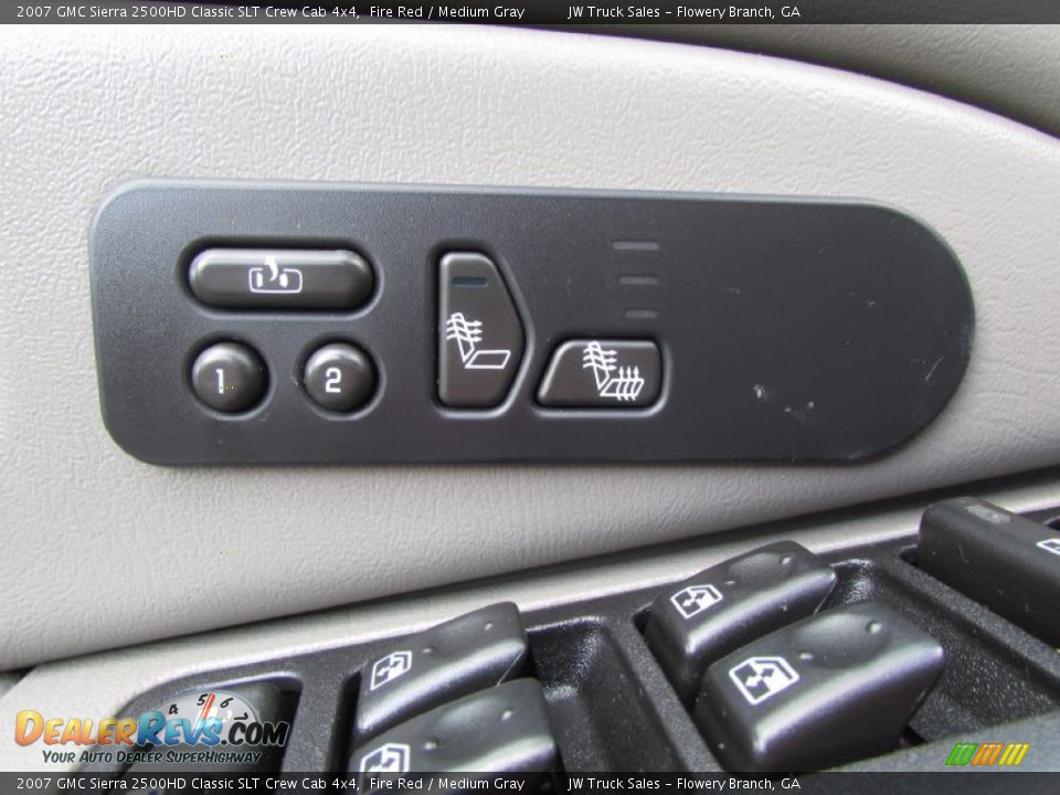 2007 GMC Sierra 2500HD Classic SLT Crew Cab 4x4 Fire Red / Medium Gray Photo #20