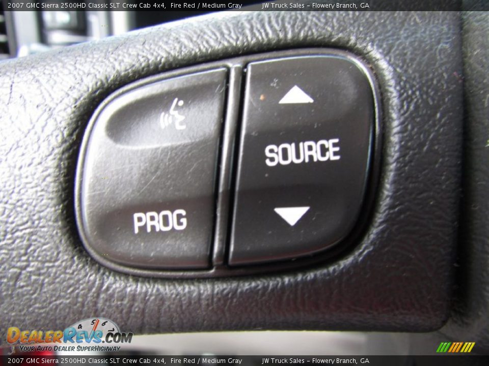 2007 GMC Sierra 2500HD Classic SLT Crew Cab 4x4 Fire Red / Medium Gray Photo #26