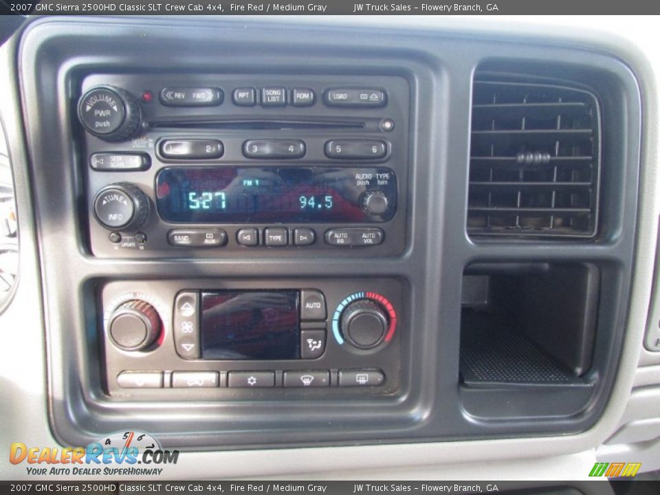 2007 GMC Sierra 2500HD Classic SLT Crew Cab 4x4 Fire Red / Medium Gray Photo #34