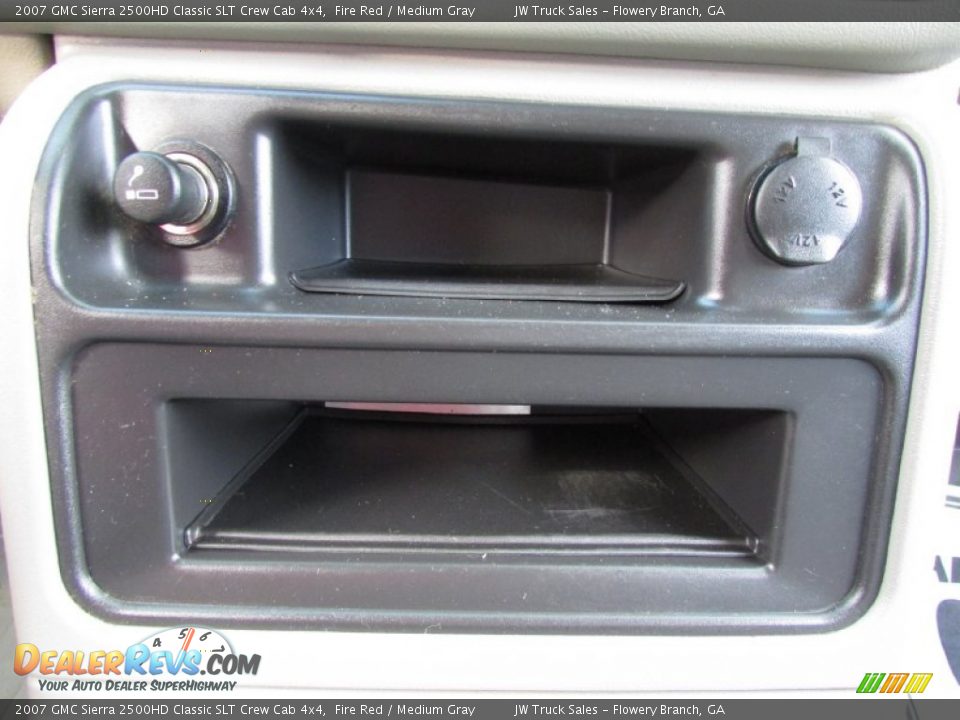 2007 GMC Sierra 2500HD Classic SLT Crew Cab 4x4 Fire Red / Medium Gray Photo #36