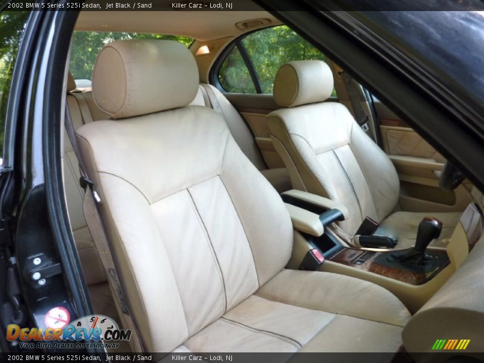 2002 BMW 5 Series 525i Sedan Jet Black / Sand Photo #25