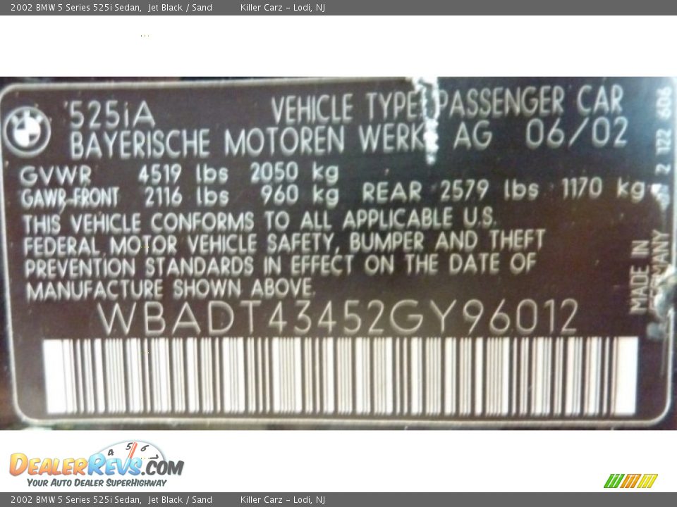 2002 BMW 5 Series 525i Sedan Jet Black / Sand Photo #28
