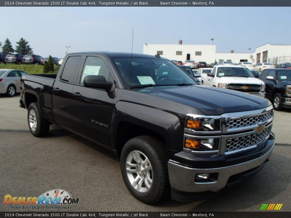 Front 3/4 View of 2014 Chevrolet Silverado 1500 LT Double Cab 4x4 Photo #4