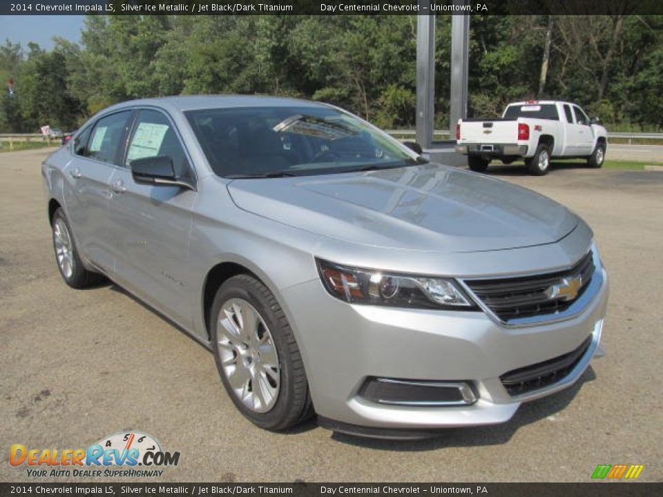 Front 3/4 View of 2014 Chevrolet Impala LS Photo #9