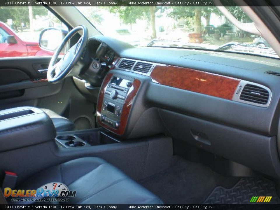 2011 Chevrolet Silverado 1500 LTZ Crew Cab 4x4 Black / Ebony Photo #4
