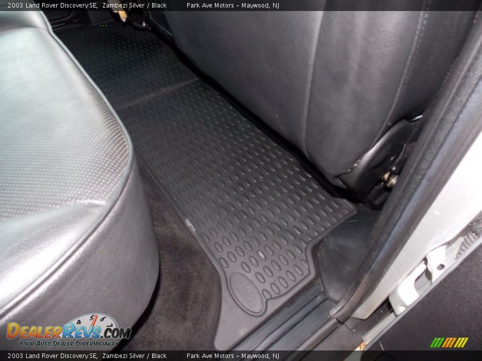 2003 Land Rover Discovery SE Zambezi Silver / Black Photo #31