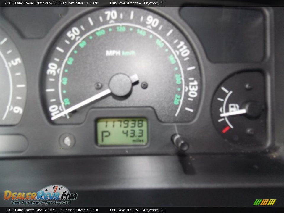 2003 Land Rover Discovery SE Zambezi Silver / Black Photo #35
