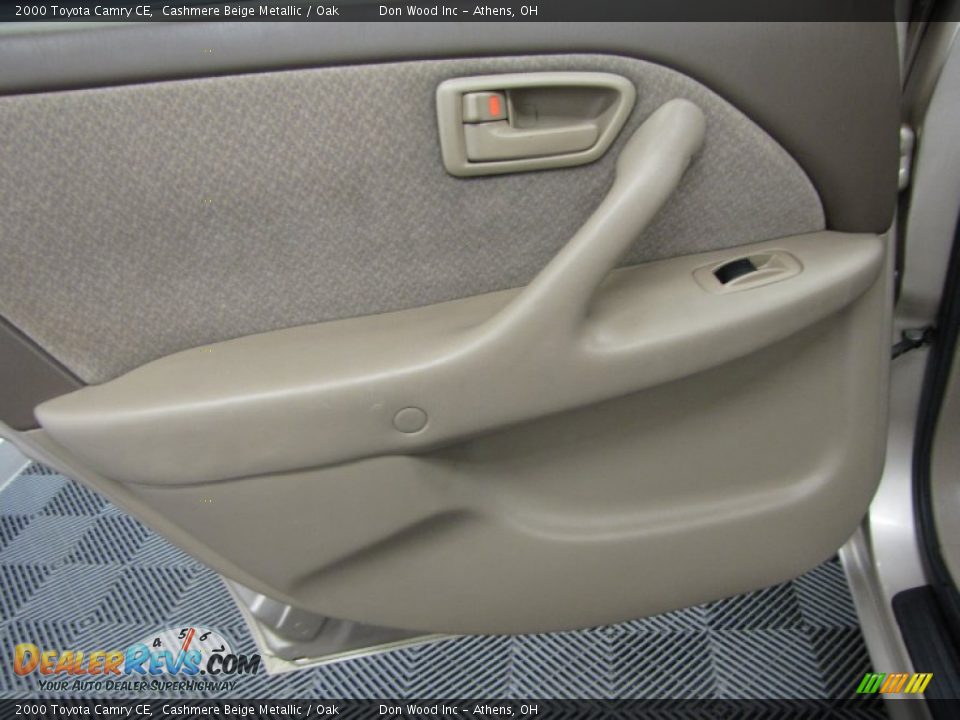 2000 Toyota Camry CE Cashmere Beige Metallic / Oak Photo #12