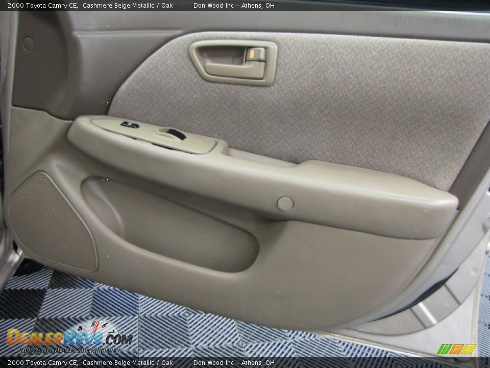 2000 Toyota Camry CE Cashmere Beige Metallic / Oak Photo #14