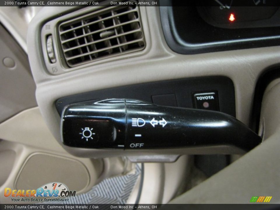2000 Toyota Camry CE Cashmere Beige Metallic / Oak Photo #16