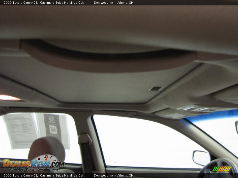 2000 Toyota Camry CE Cashmere Beige Metallic / Oak Photo #23