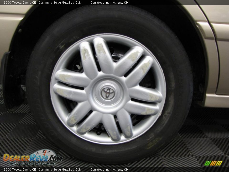 2000 Toyota Camry CE Cashmere Beige Metallic / Oak Photo #27