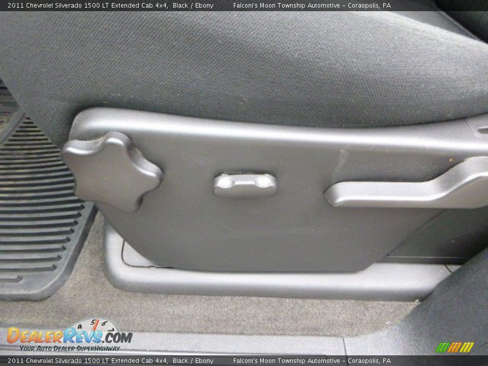 2011 Chevrolet Silverado 1500 LT Extended Cab 4x4 Black / Ebony Photo #19