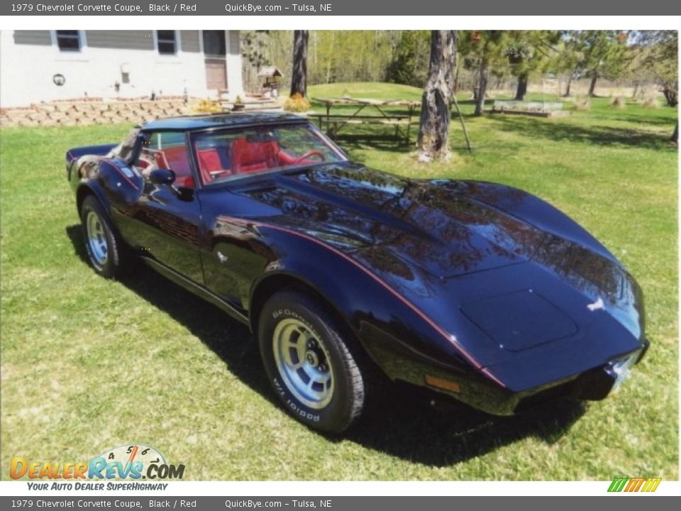 Front 3/4 View of 1979 Chevrolet Corvette Coupe Photo #4