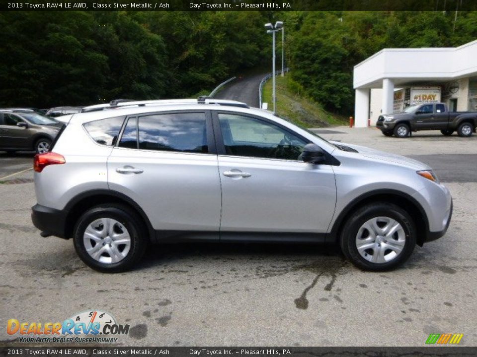 2013 Toyota RAV4 LE AWD Classic Silver Metallic / Ash Photo #2