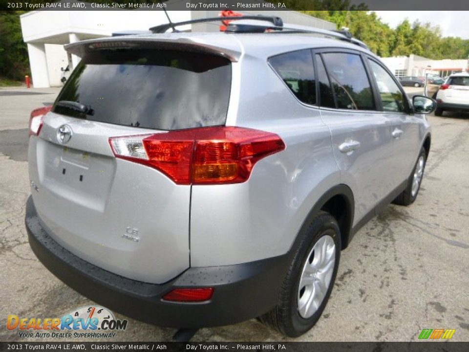 2013 Toyota RAV4 LE AWD Classic Silver Metallic / Ash Photo #3