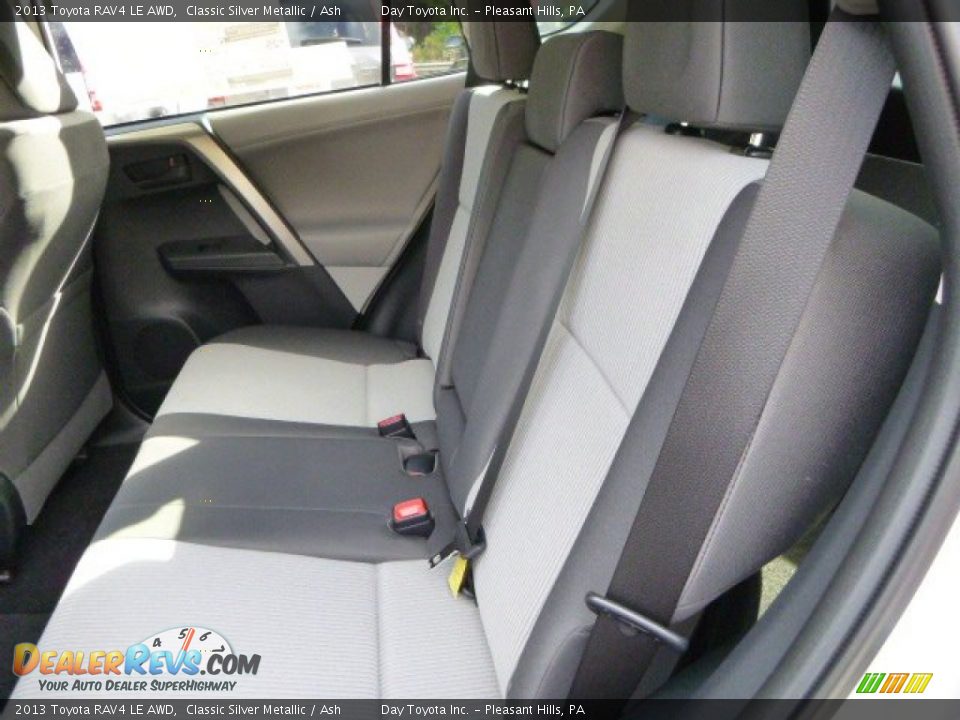 2013 Toyota RAV4 LE AWD Classic Silver Metallic / Ash Photo #11