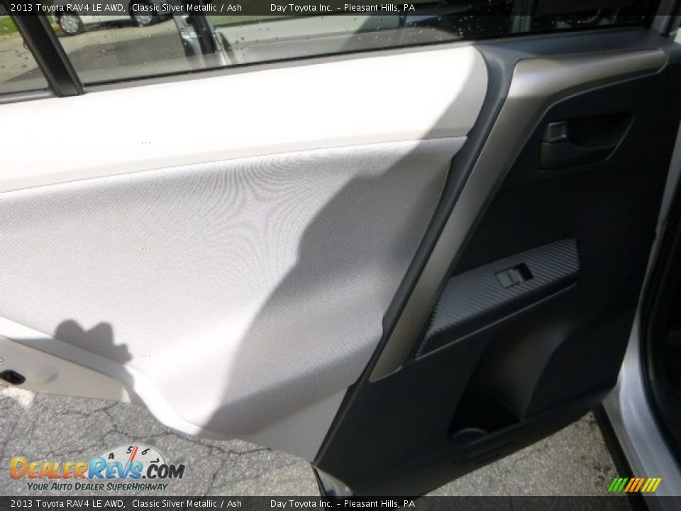 2013 Toyota RAV4 LE AWD Classic Silver Metallic / Ash Photo #13