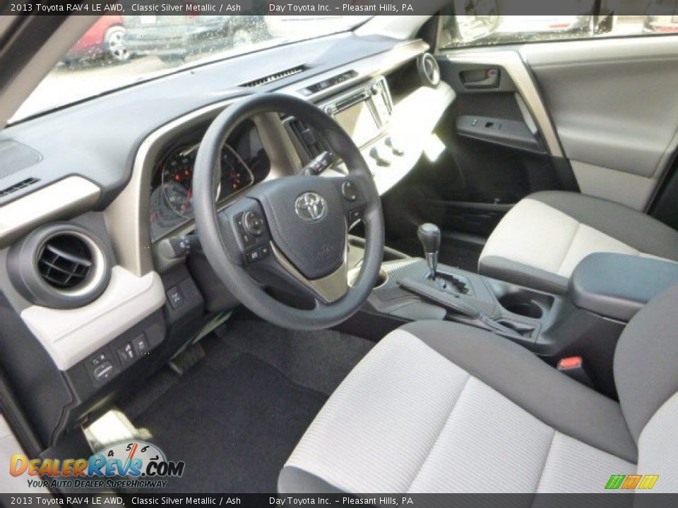 2013 Toyota RAV4 LE AWD Classic Silver Metallic / Ash Photo #15