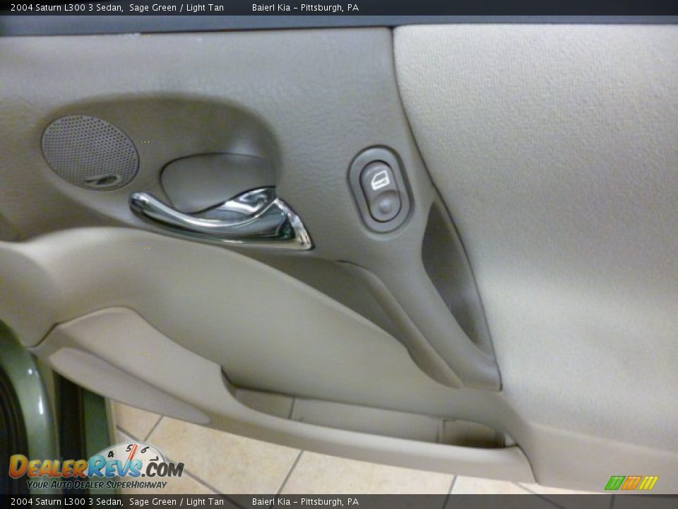 2004 Saturn L300 3 Sedan Sage Green / Light Tan Photo #9