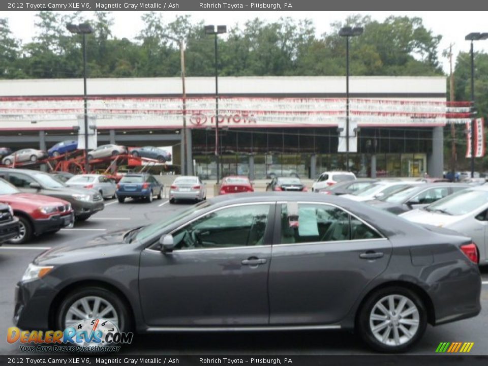 2012 Toyota Camry XLE V6 Magnetic Gray Metallic / Ash Photo #2
