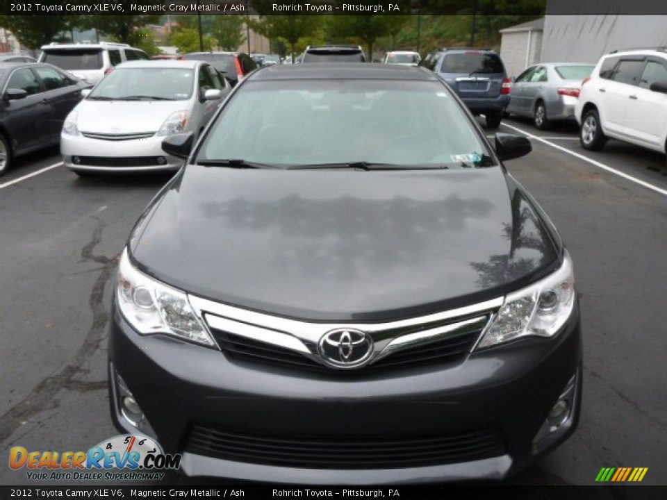 2012 Toyota Camry XLE V6 Magnetic Gray Metallic / Ash Photo #14